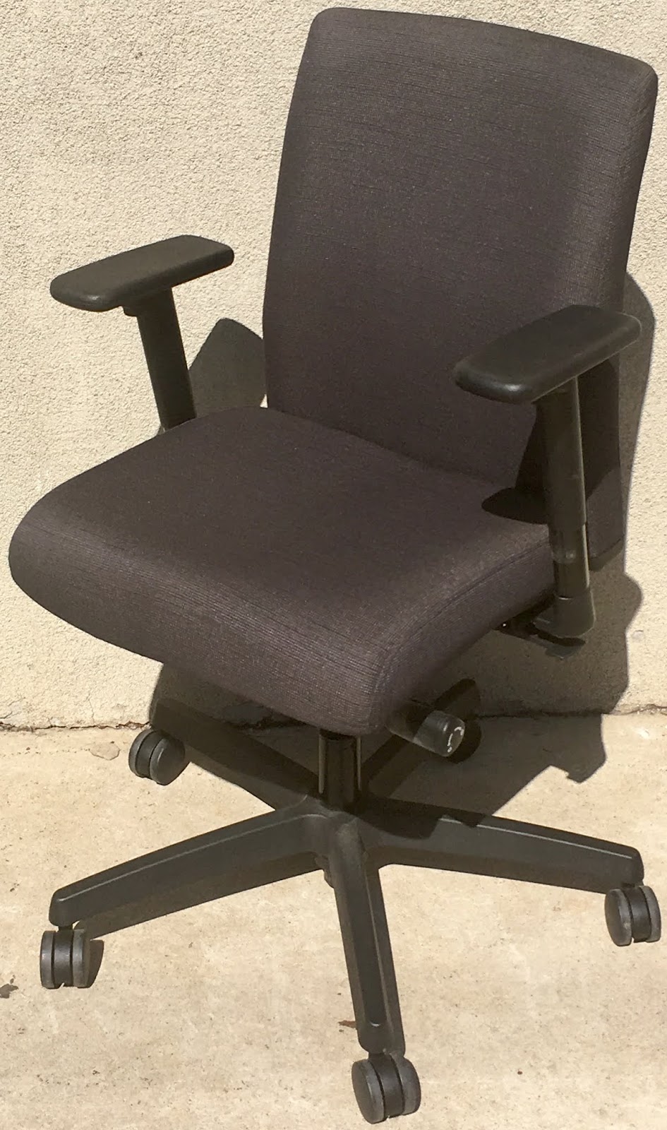 Uhuru Furniture & Collectibles 467326 Dark Grey Upholstered Desk Chair with Arms 55 SOLD