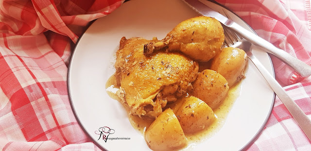 Pollo con patatas al ajillo en Crock Pot