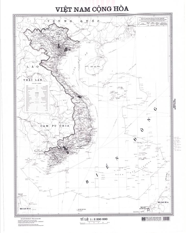 http://www.saigonfilms.com/eastsea/rvn_350shelf/un_maps/vietnam_un350_open-1.pdf