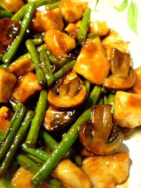 Slice of Southern: Chicken, Green Bean & Mushroom Stir Fry