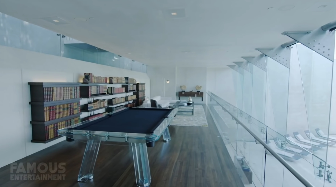 59 Interior Design Photos vs. Alicia Keys & Swizz Beats $20.8 Million Razor Luxury Mansion Tour