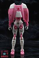 Transformers Kingdom Arcee 14