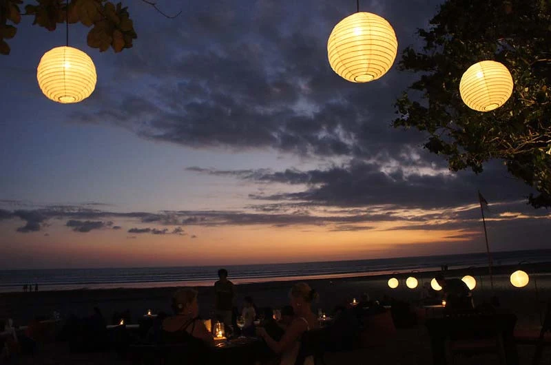 Fasilitas Wisata Pantai Legian Bali