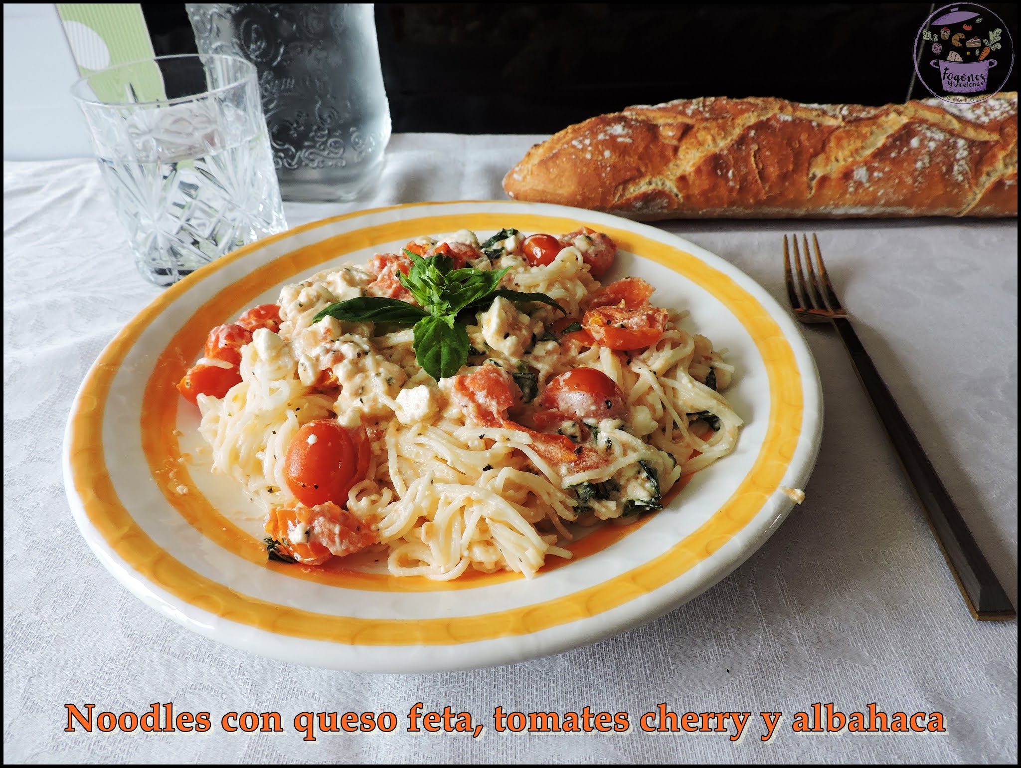 Fogones y Melones Noodles con queso feta, tomates cherry y albahaca