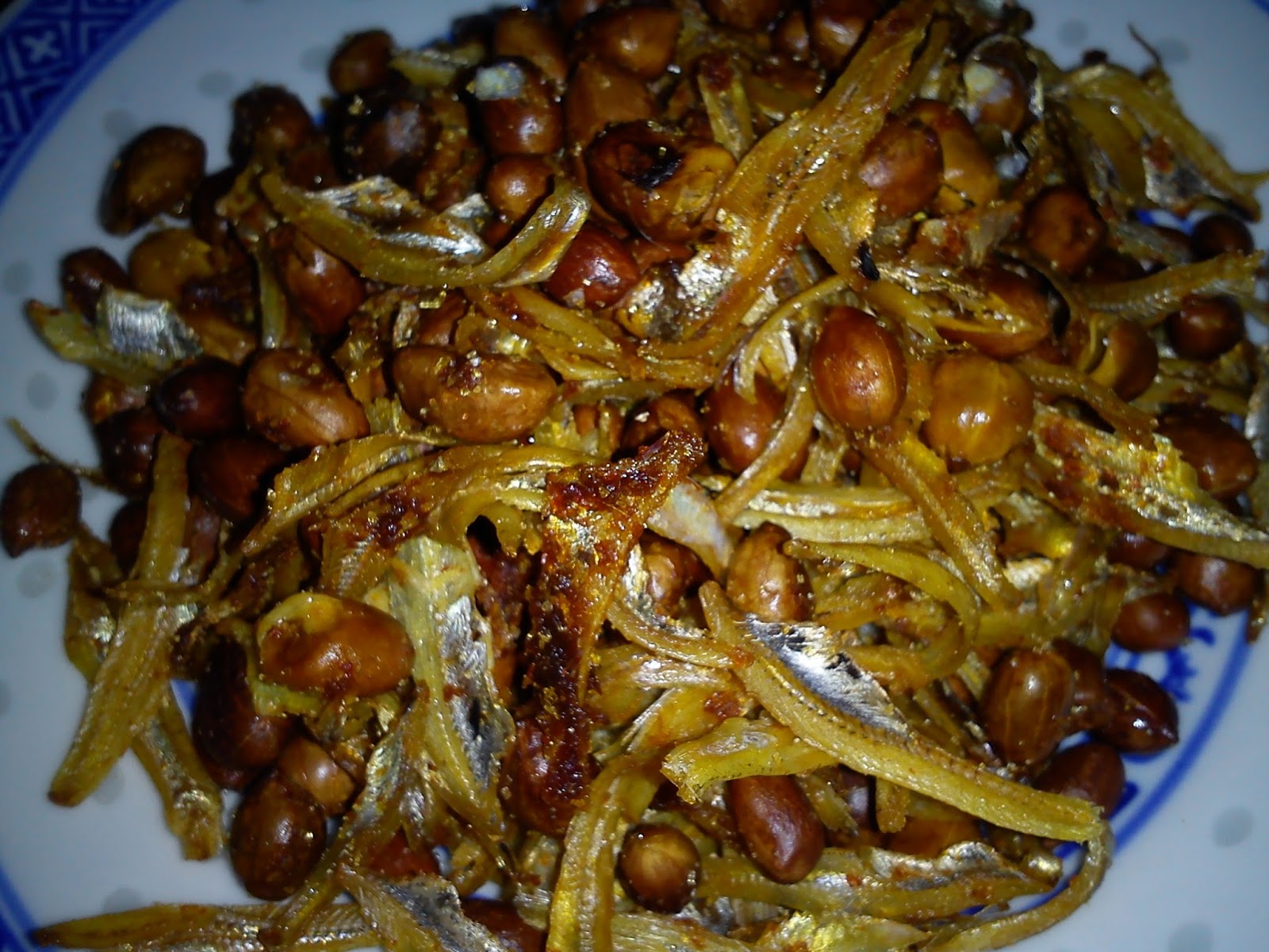 Cooking Pleasure HEALTHY CRISPY ANCHOVIES WITH PEANUTS