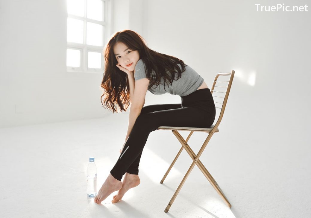 Image-Korean-Lingerie-Queen-Haneul-Model-Black-And-White-Fitness-Set-TruePic.net- Picture-37