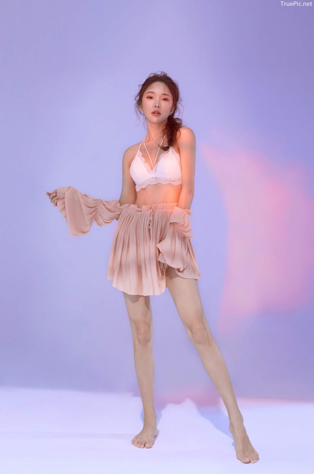 Korean model and fashion - Park Soo Yeon - Off-White Lavender and Salmon Pink Bra - Picture 13