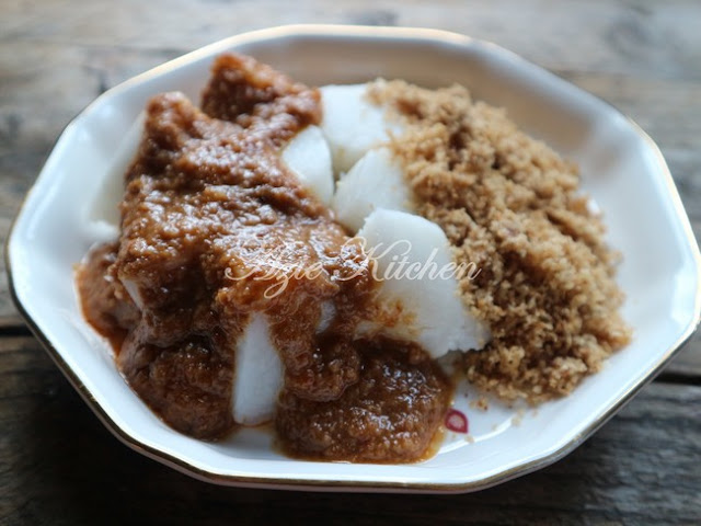 Sambal Kelapa aka Sambal Nyor Nasi Impit Kelantan