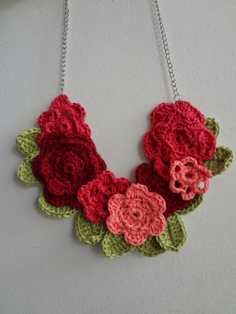 Little Treasures: May Flowers Necklace - pdf pattern