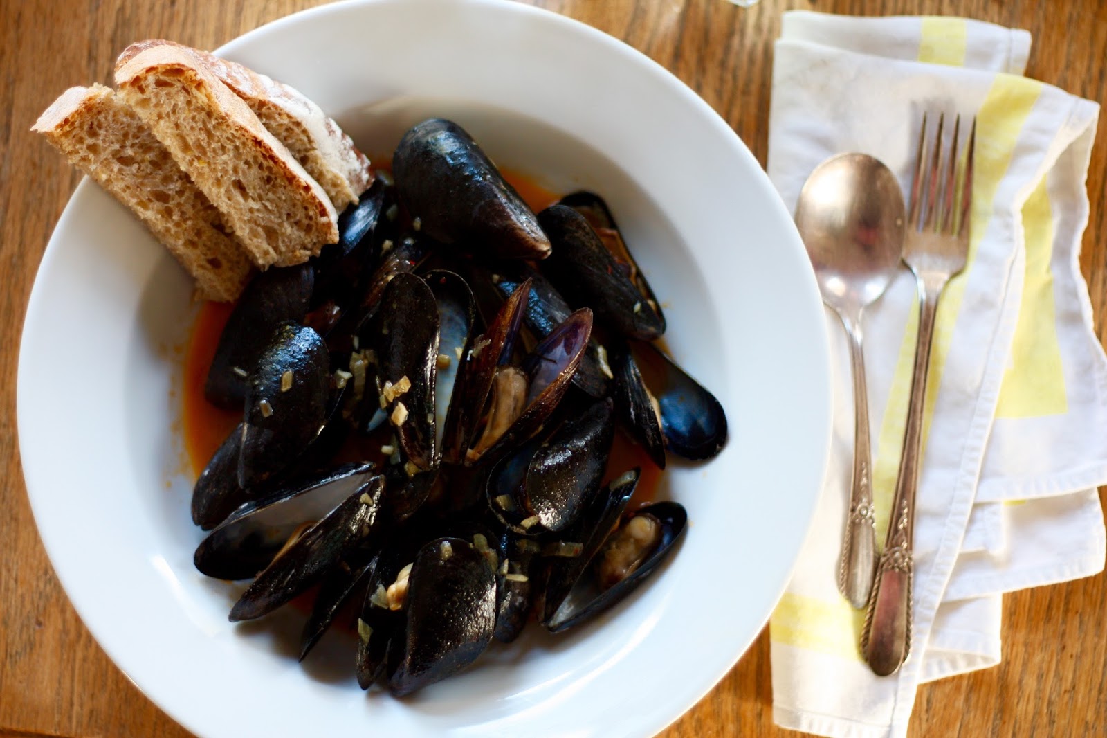 ben and birdy Smoky, Spicy RestaurantStyle Mussels (+ a winner!)