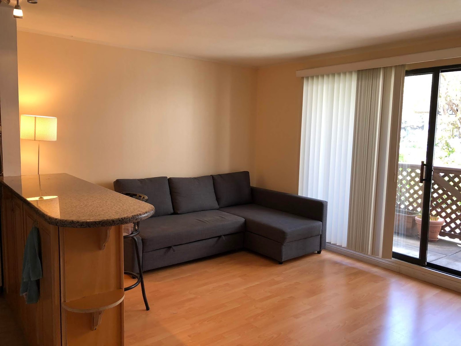EMERYVILLE CONDO FOR LEASE IN WATERGATE AREA
