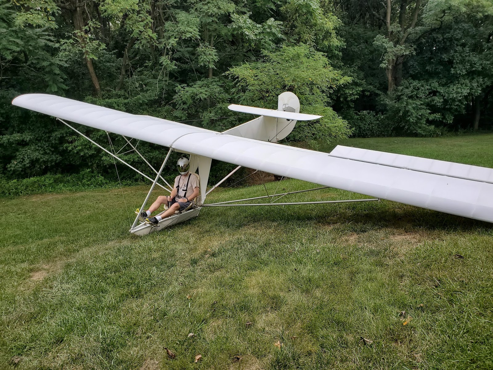 Building adventures of an Ultralight Glider First ever painted