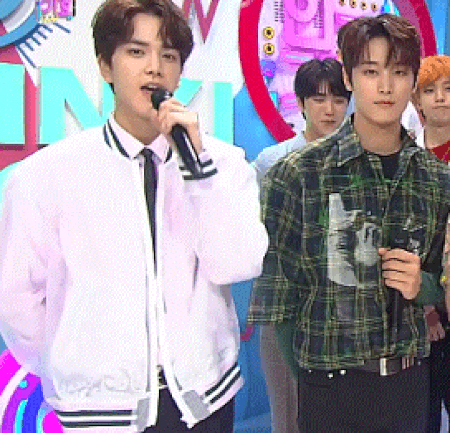 어제자 비주얼 인가 스페셜MC 둘 | 인스티즈