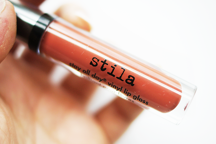 stila-vinyl-lipgloss-liquid-lipstick-terracotta