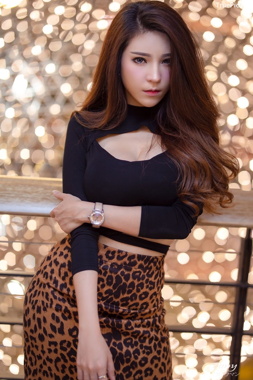 True Pic Thailand Hot Model Janet Kanokwan Saesim Sexy In Black And Leopard Fabric