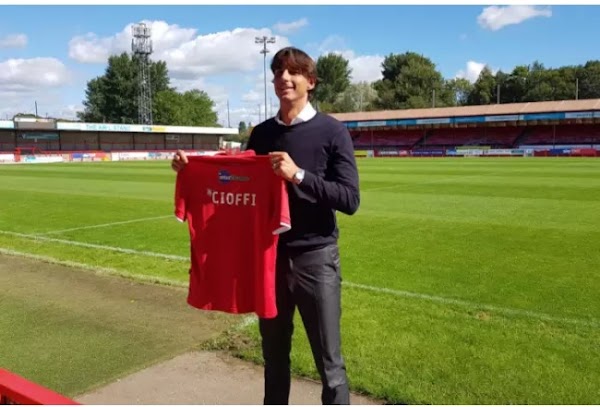 Oficial: El Crawley Town firma al técnico Cioffi