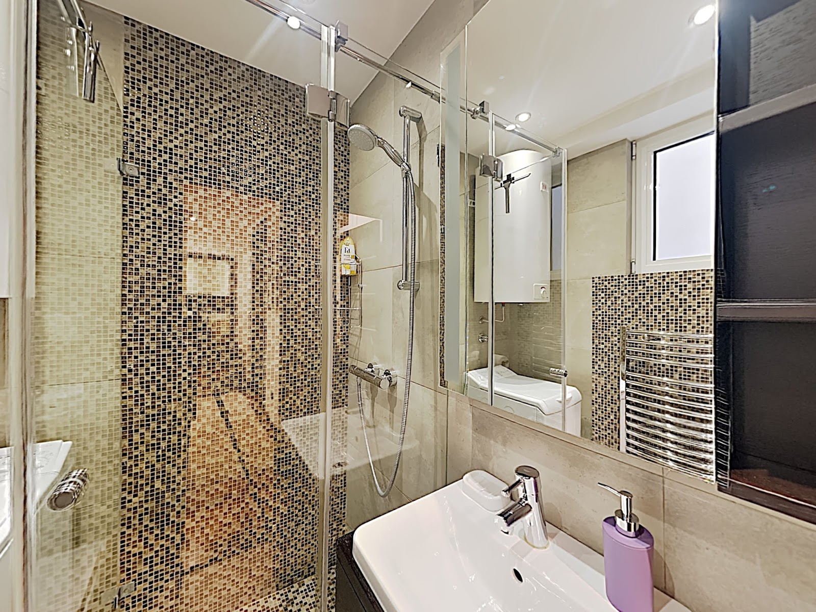 One Bedroom Apartment Deluxe City View