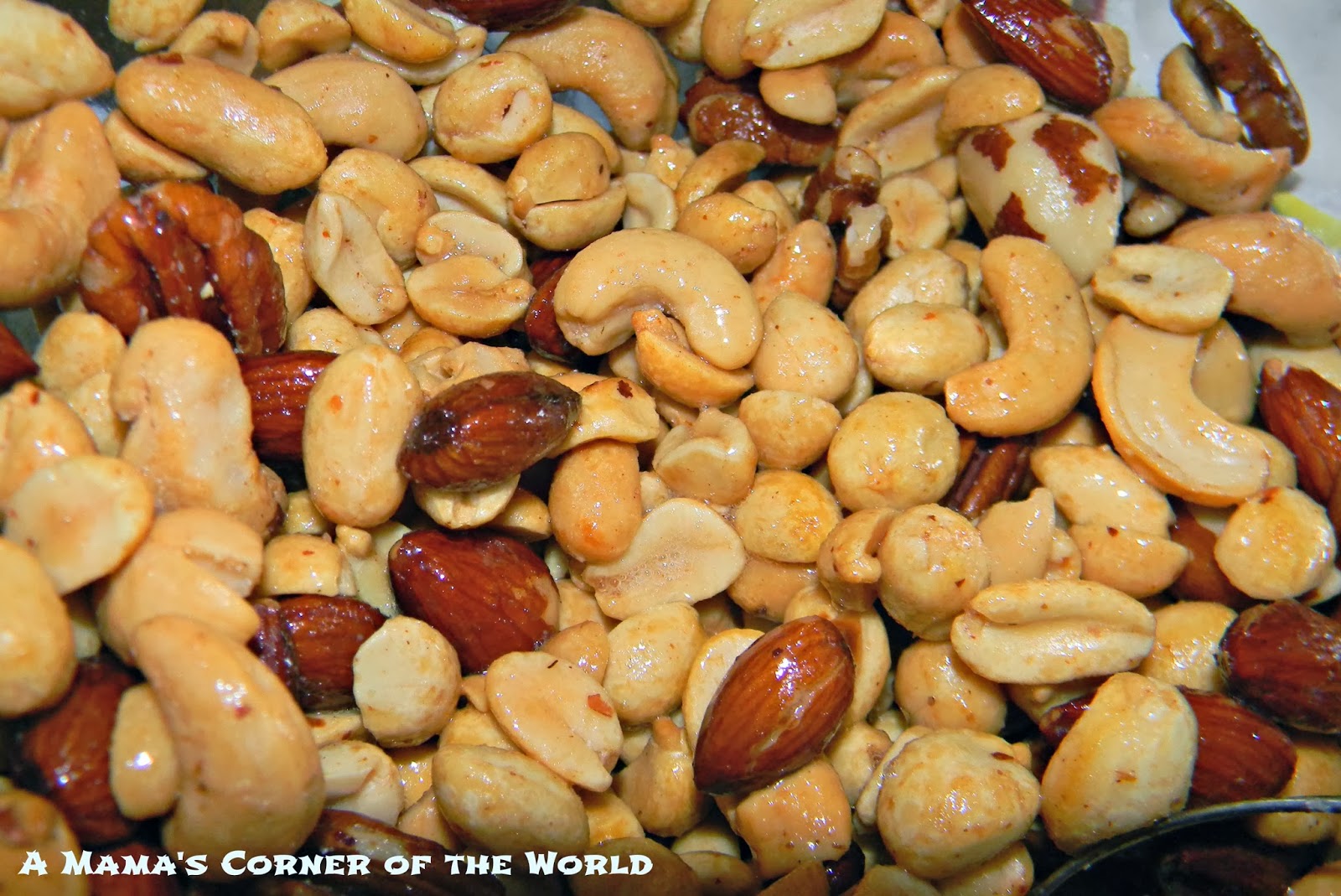 Easy Holiday Food Gift Idea: Spiced Nuts Recipe from #McCormickBaking
