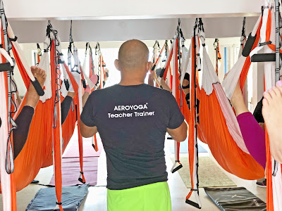 nueva-experiencia-aeroyoga-en-casa-de-la-ceiba-puerto-rico-28-junio-2020-espacios-limitados-reitro-un-dia-yoga-aerea-aereo