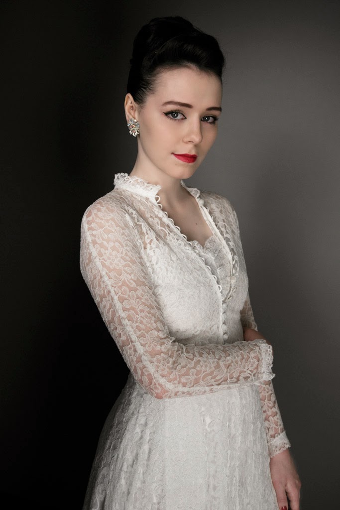 1940s lace wedding dress and jacket - what a darling! |Heavenly Vintage ...