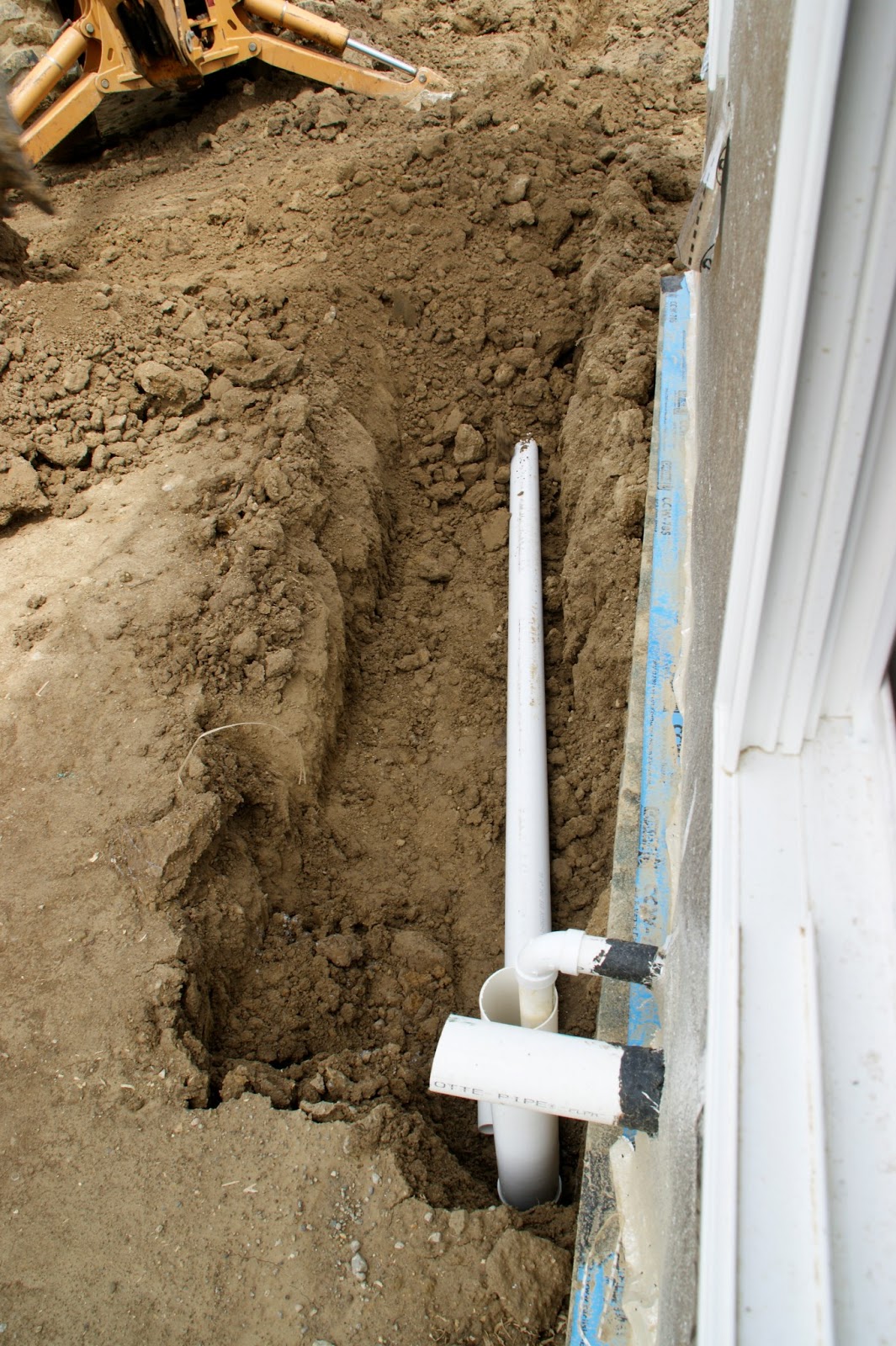 Building our Heavenly Highgrove Day 45 Insulation and Sump Pump Drain