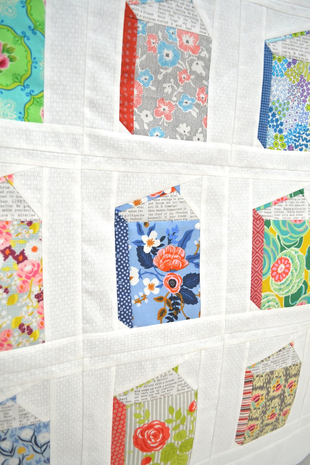 Tales Of Textiles: Quilts Throws And Fabrics In Cottage Decor