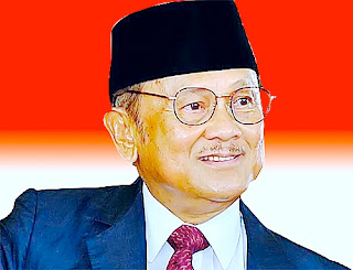 Contoh Biografi Bj Habibie Singkat - Wall PPX