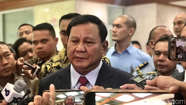 Terkait 'Pencekalan' HRS, Prabowo Akan Diskusi dengan Jokowi-Pihak Saudi Terkait 'Pencekalan' HRS, Prabowo Akan Diskusi dengan Jokowi-Pihak Saudi