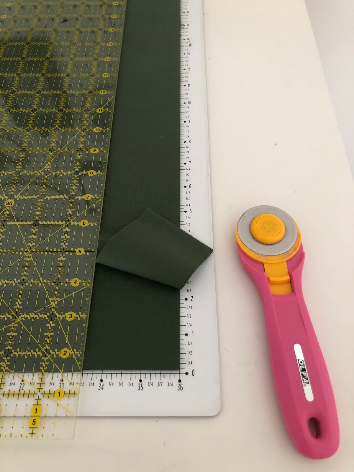 Gigi's Thimble TwoColor Irish Chain Quilt Along Week 2