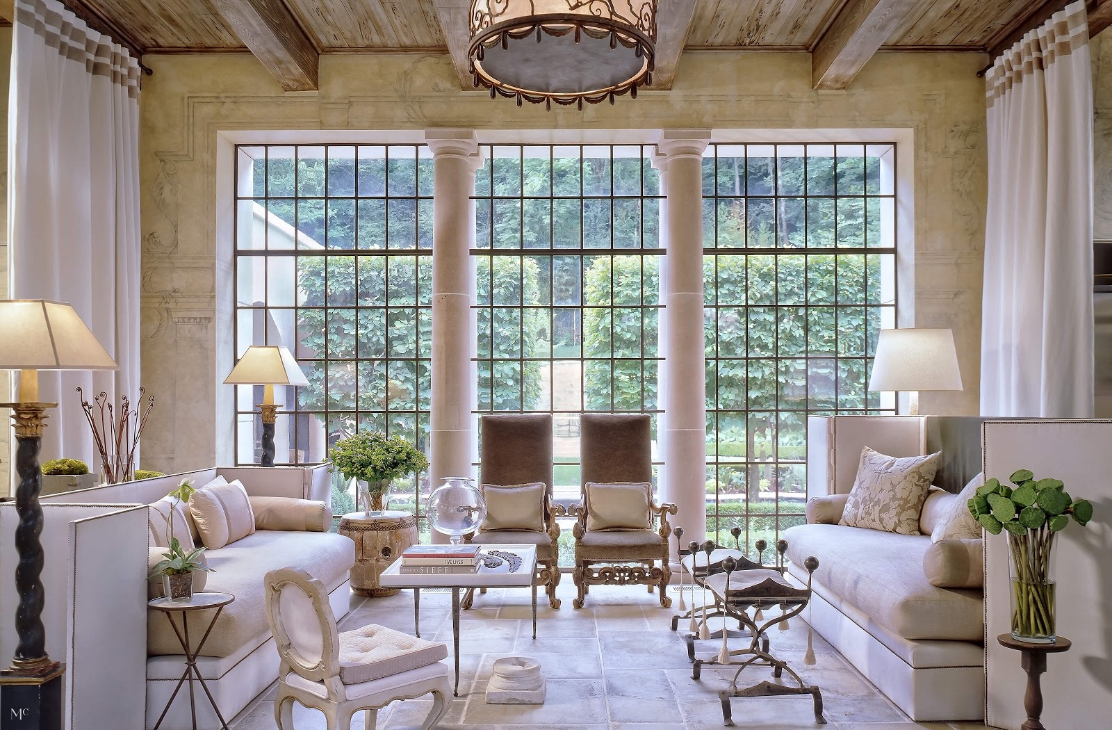 Décor Inspiration | Classic Romance: Old Meets New in this Nashville Home