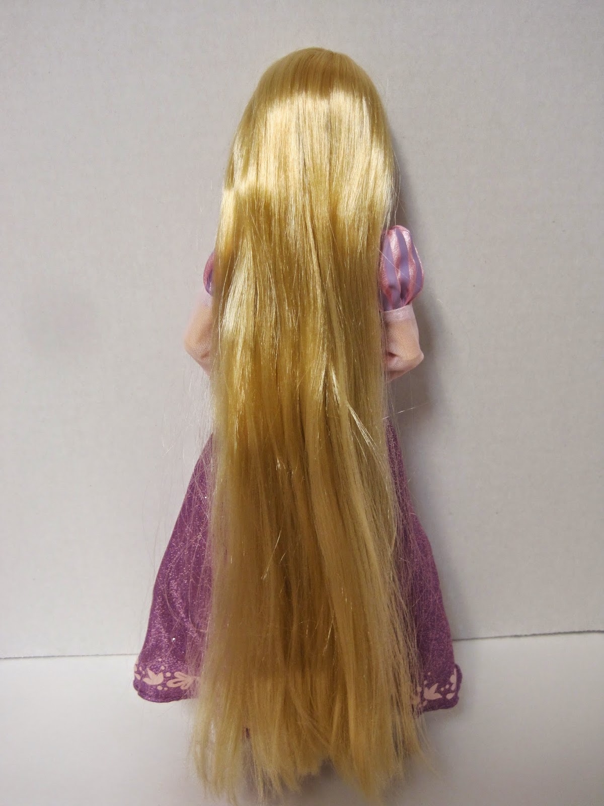 Какой рапунцель волосы. Парик Рапунцель. Кукла с очень длинными волосами. Прическа Рапунцель. Кукла с длинными волосами до пола.