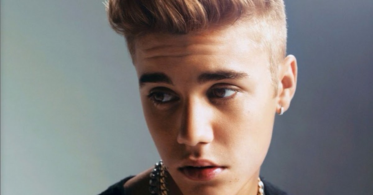 Бибер love me. Justin Bieber Hairstyle. Джастин Бибер с прической на две стороны.