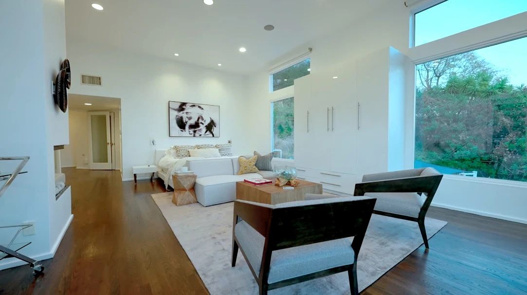 30 Photos vs. 1690 N Crescent Heights Blvd, Los Angeles, CA Interior Design Luxury Home Tour
