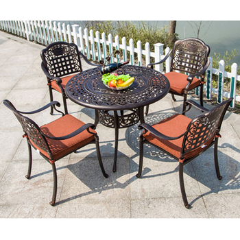 Revamp The Yard Of Your House With Beautiful Patio Furniture