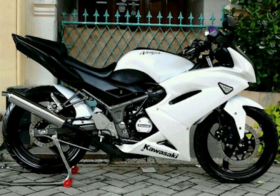 Spesifikasi Harga Kawasaki Ninja 150RR Spesifikasi Harga Kawasaki Ninja 150RR