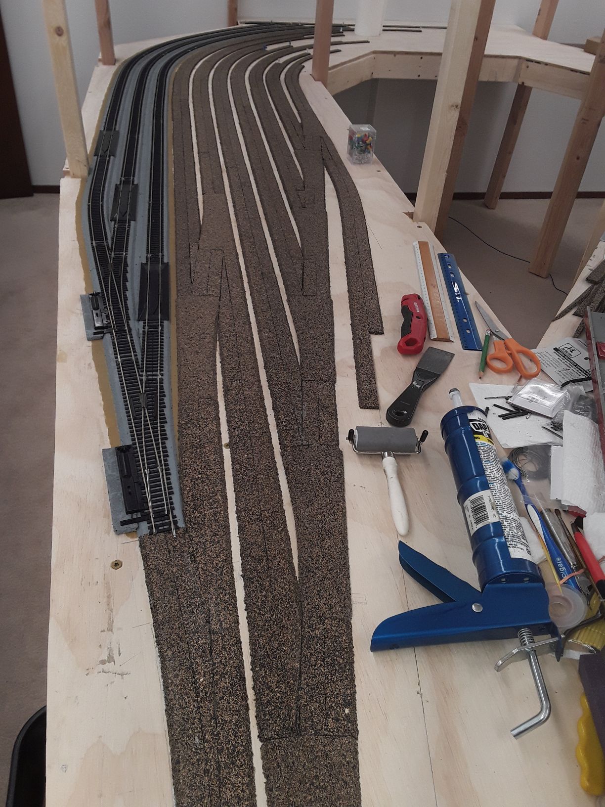 Victorville Layout Revisiting the Lime Rock Plant, and Laying More Cork Roadbed