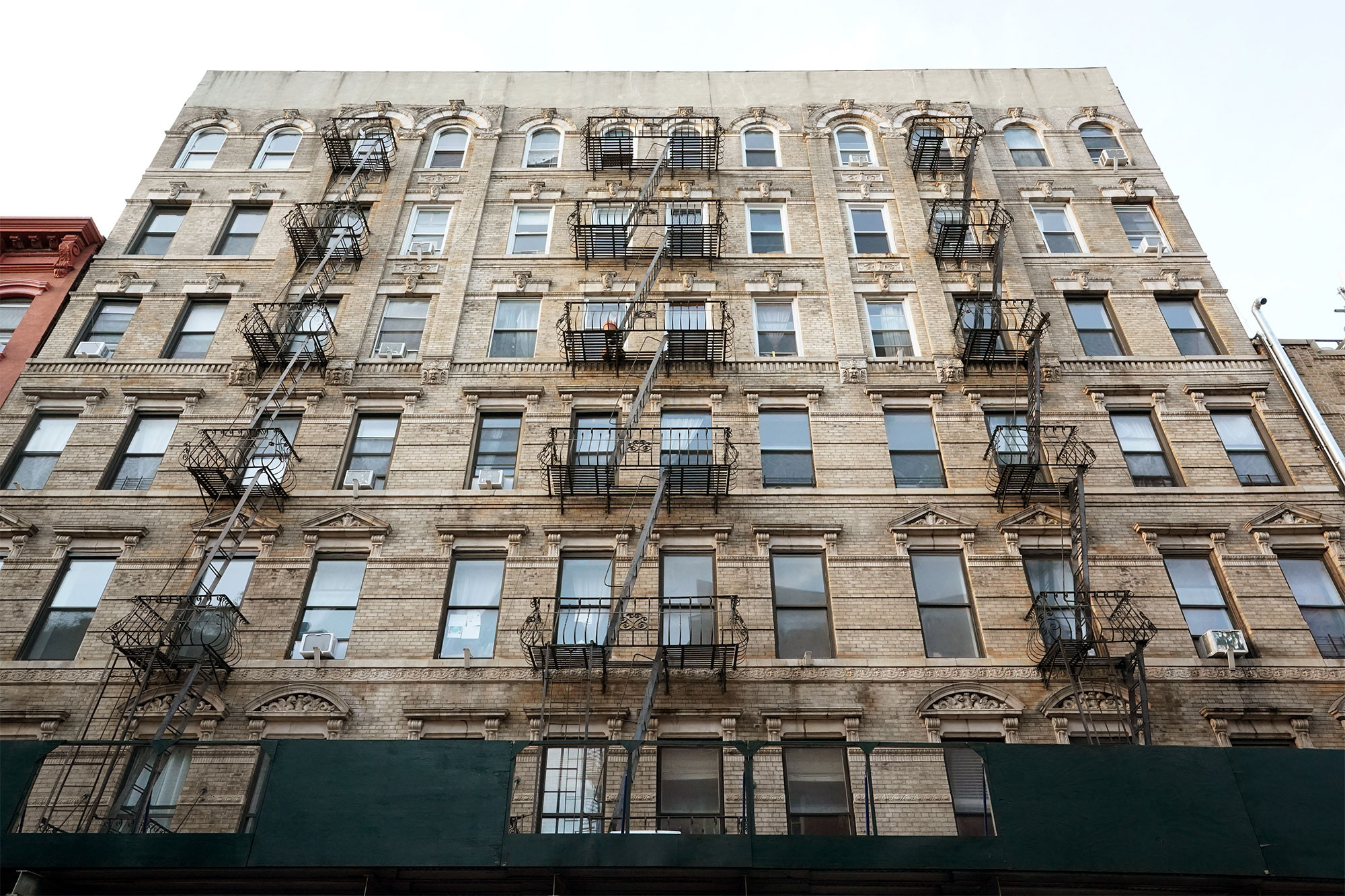 DUS IZ NIES !! Rare View... New "Rent Control" Bill Being Sneeked