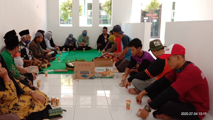 Syukuran Berdirinya Kantin dan Ruang BK Baru Syukuran Berdirinya Kantin dan Ruang BK Baru