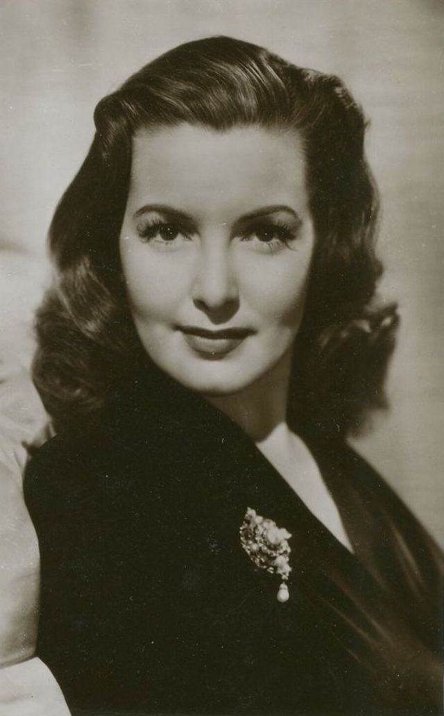 The Archetypal British Beauty: Glamorous Photos of Patricia Roc in the ...