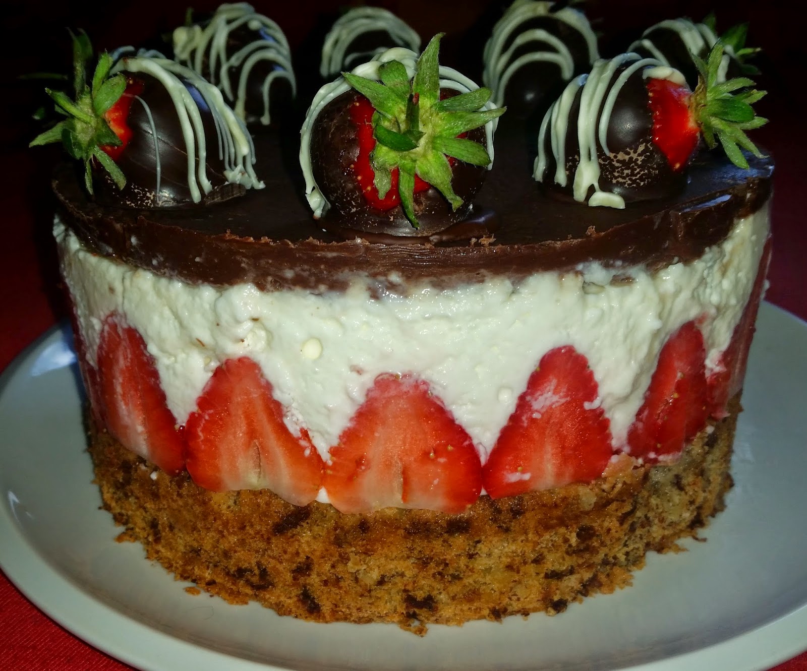 Sandy&amp;#39;s Kitchendreams: Erdbeer-Joghurt-Torte