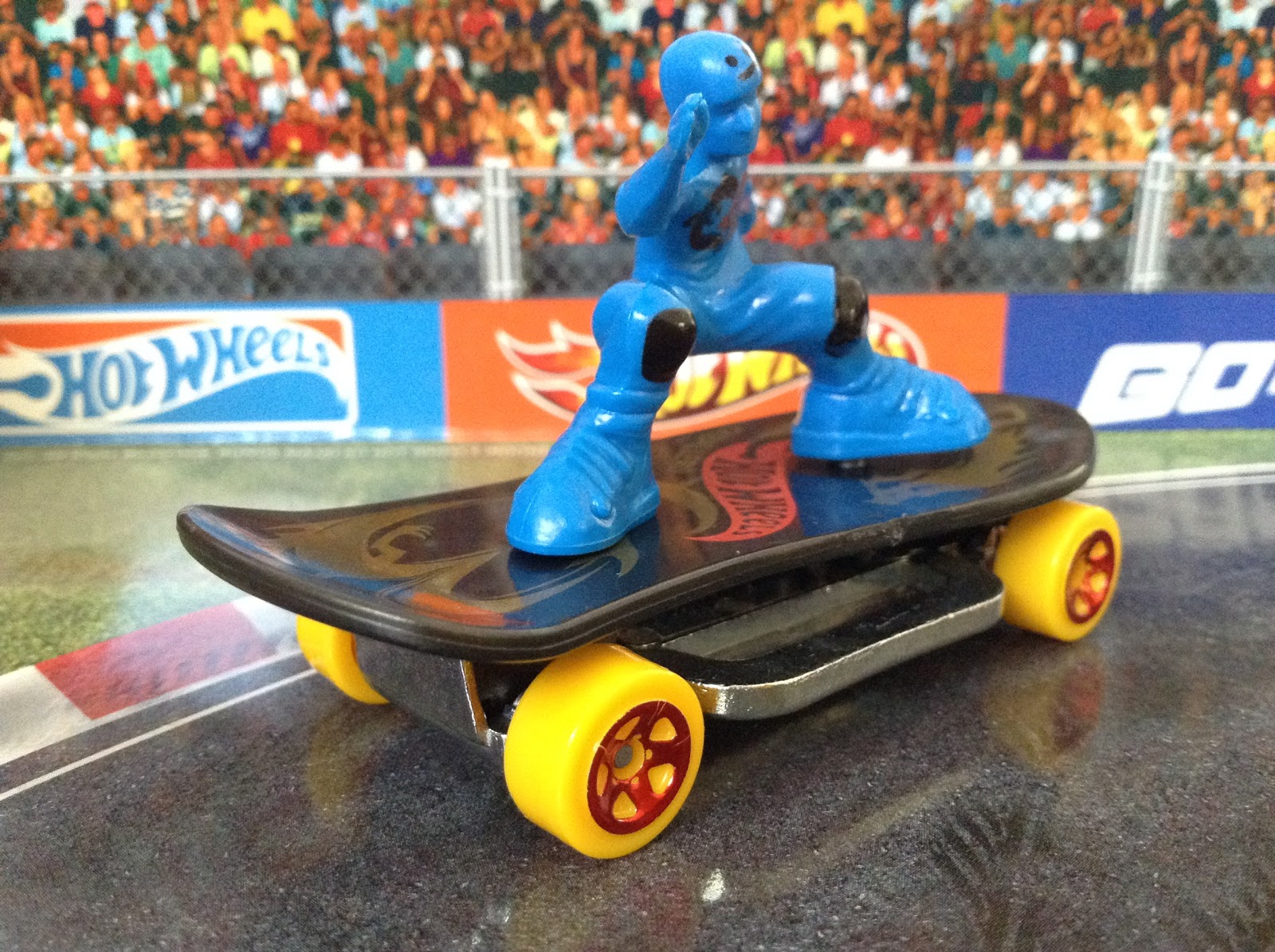 JULIAN'S HOT WHEELS BLOG Skate Brigade (New for 2016! HW Daredevils