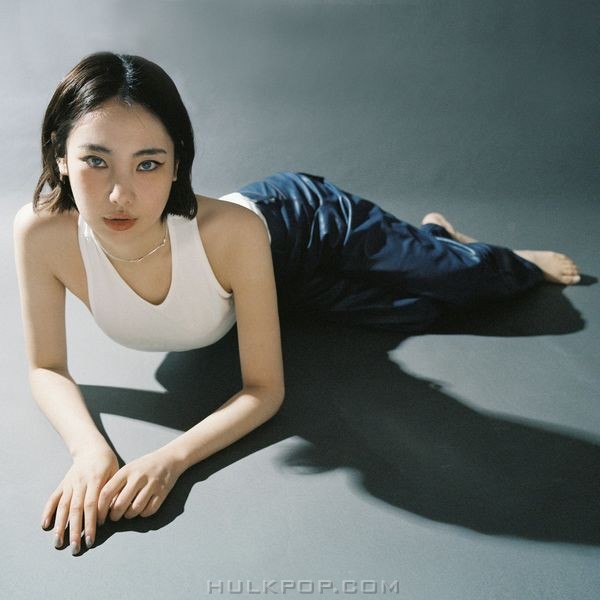 YOURA – GAUSSIAN – EP