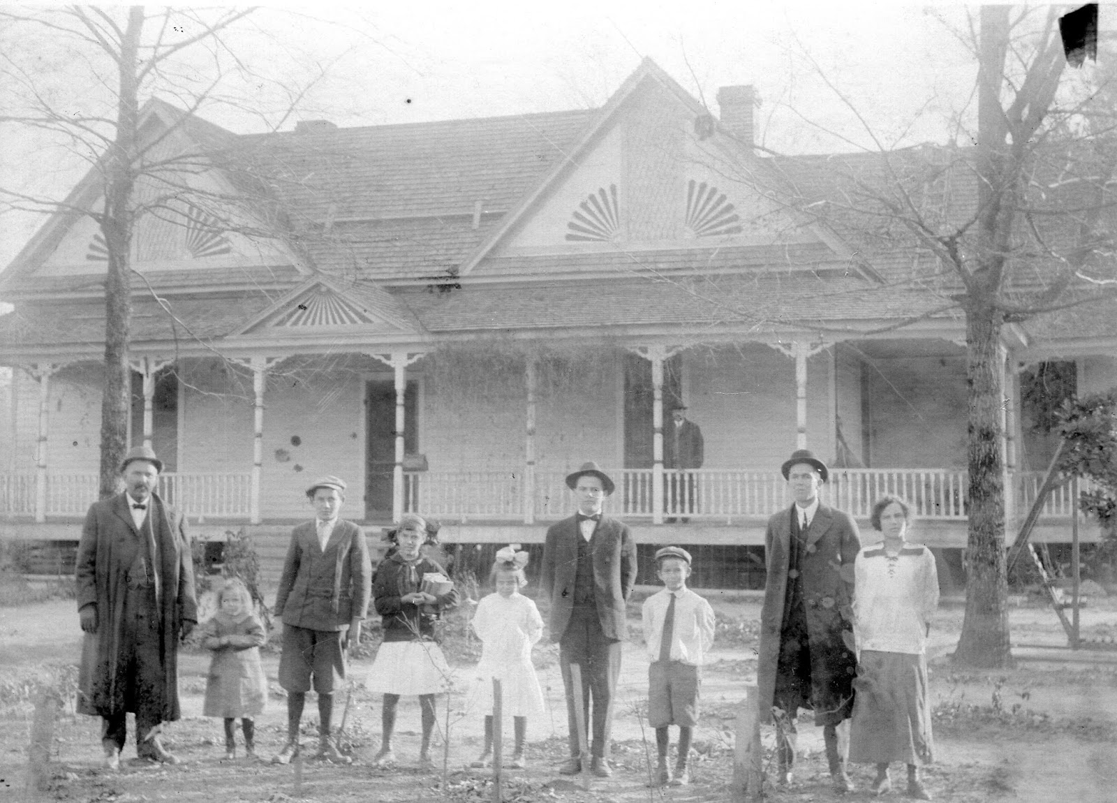 COCHRAN BROS. CO. 100 YEARS OF BUSINESS IN LAURENS COUNTY