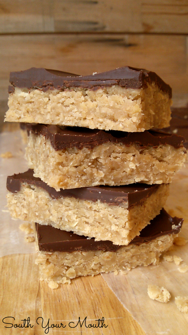 No-Bake Peanut Butter Oatmeal Bars! Easy no-bake peanut butter oatmeal bars topped with chocolate. So easy and delicious!