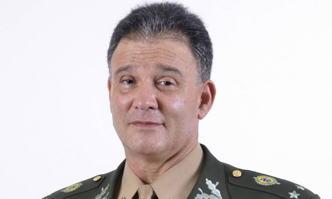 Diretor do Enem morre de covid-19 em meio a pressões para se adiar o exame, previsto para domingo