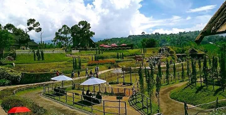 Dowes29.com: Lokasi dan Tiket Masuk The Ranch Mega Mendung ...