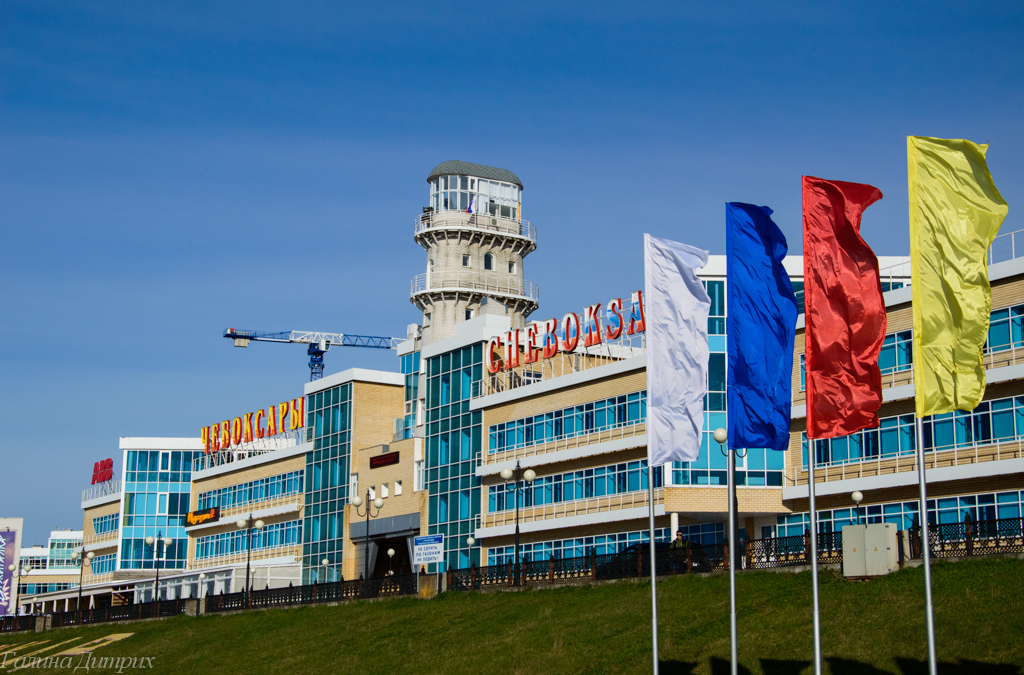 чувашия столица чебоксары достопримечательности. маяк чебоксары речной порт. ул бондарева 15 чебоксары. чебоксары первый. чебоксары фото до ремонта набережной и залива 2014.