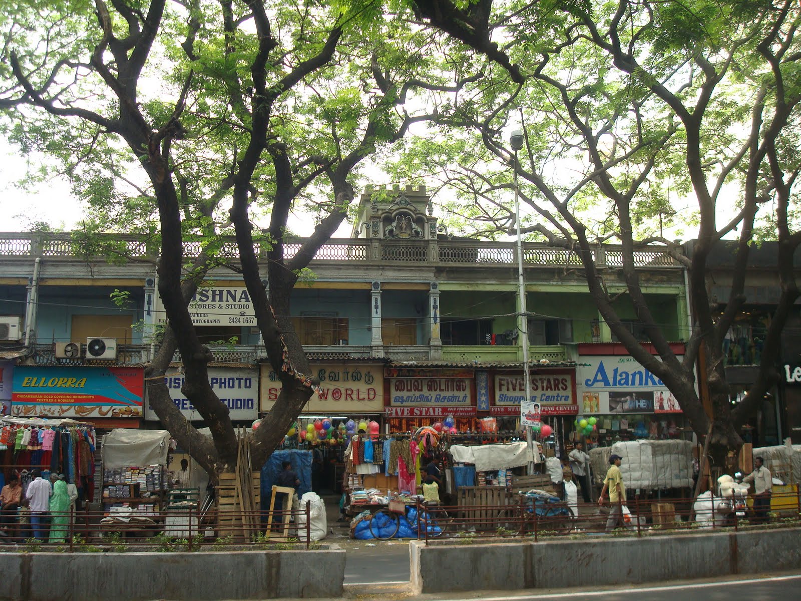 Chennai Street Shopping - Which Street Famous for What !!! | Namma Area..........