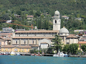 Salò's Duomo di Santa Maria Annunziata, rebuilt in the 15th century, sits only a short distance from the lake shore