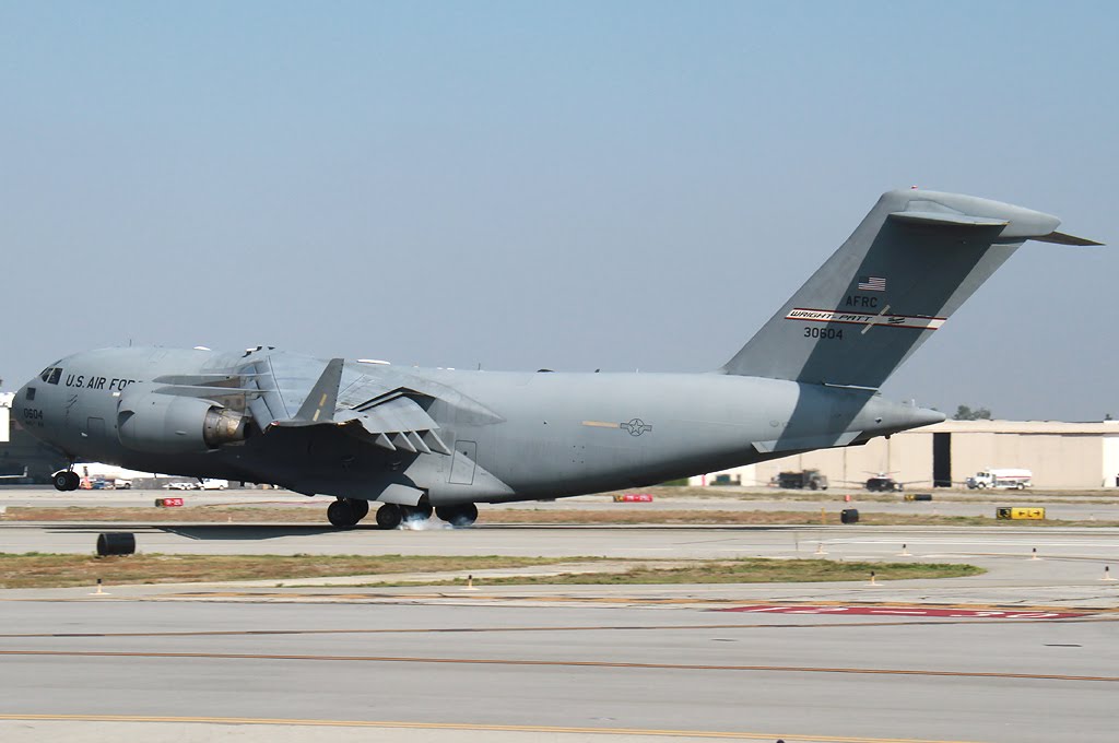 Aero Pacific Flightlines WrightPatterson AFB C17A comes home to Long